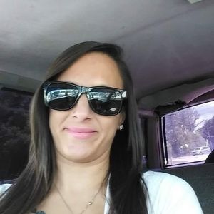 Meet your Posher, Tabitha